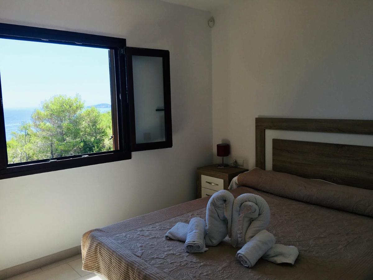 Apartamentos Aguas Blancas Santa Eulària des Riu Exterior foto