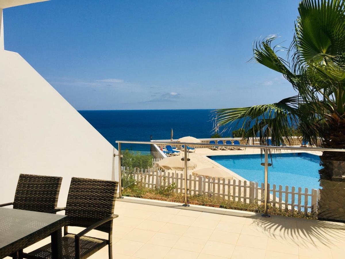 Apartamentos Aguas Blancas Santa Eulària des Riu Exterior foto