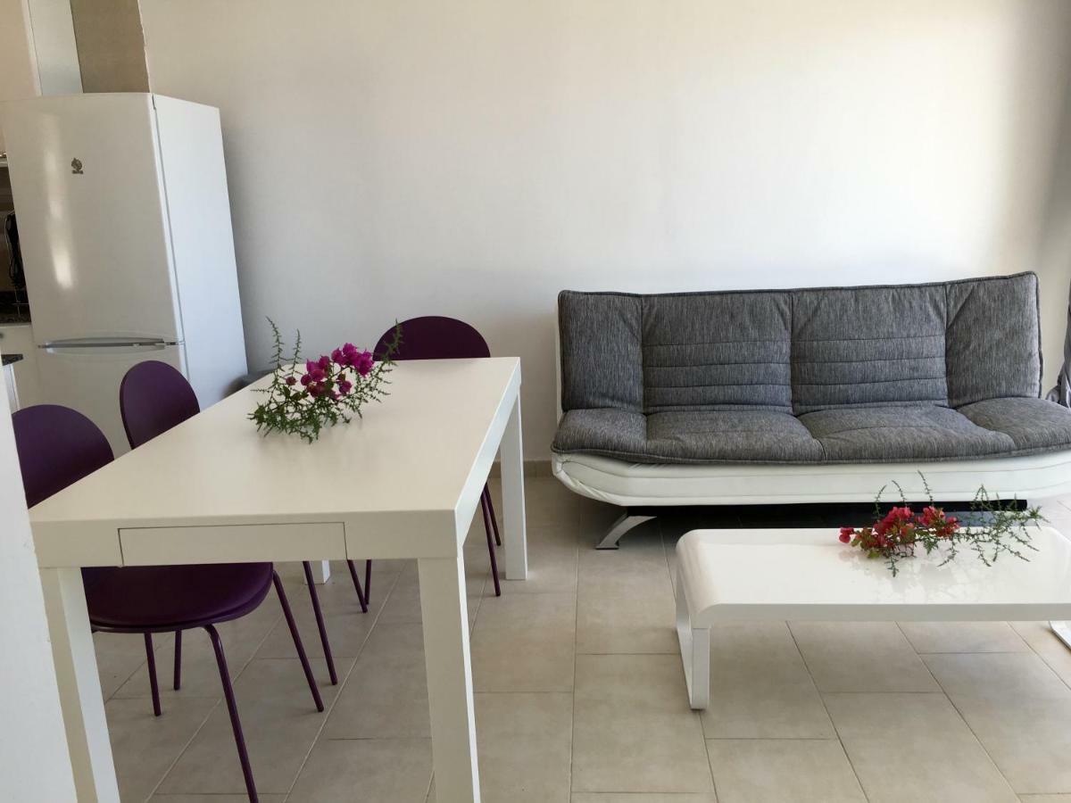 Apartamentos Aguas Blancas Santa Eulària des Riu Exterior foto