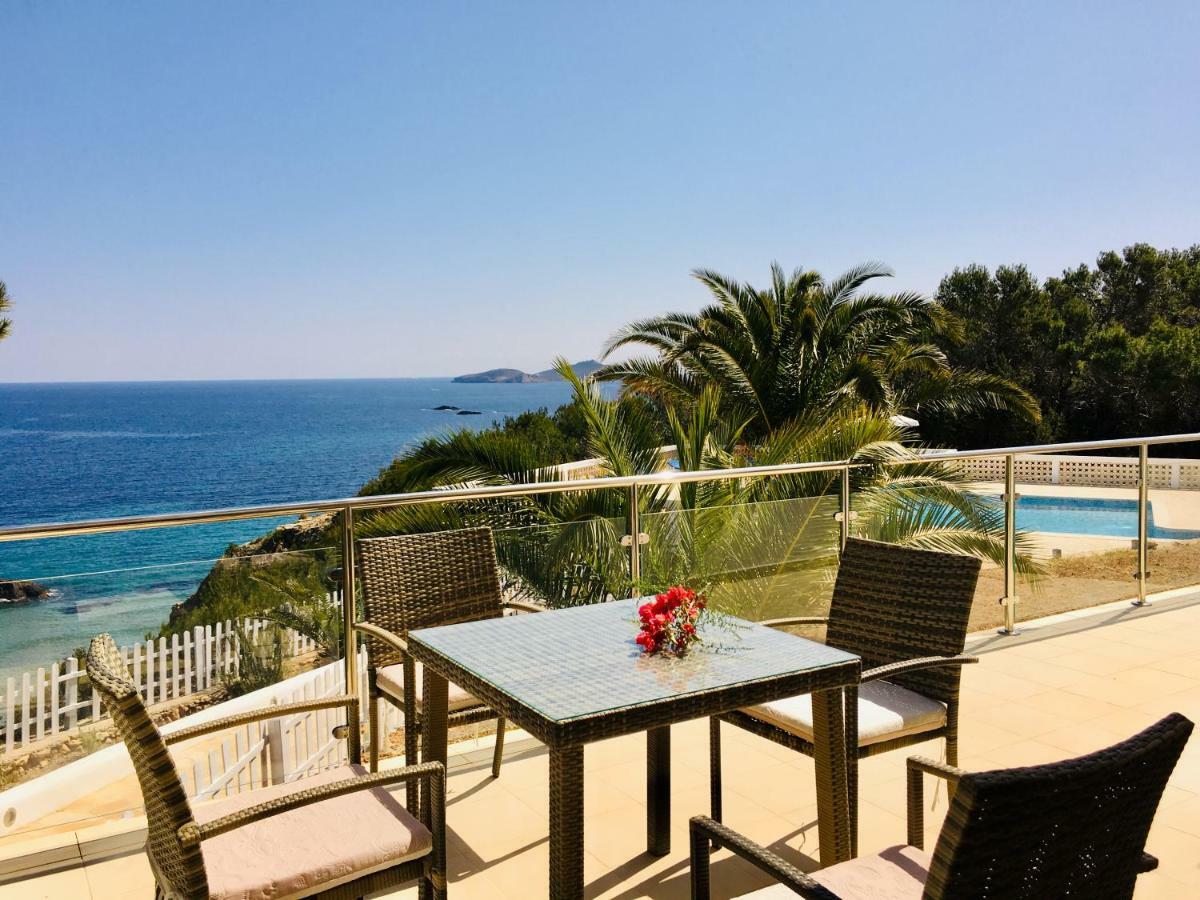 Apartamentos Aguas Blancas Santa Eulària des Riu Exterior foto