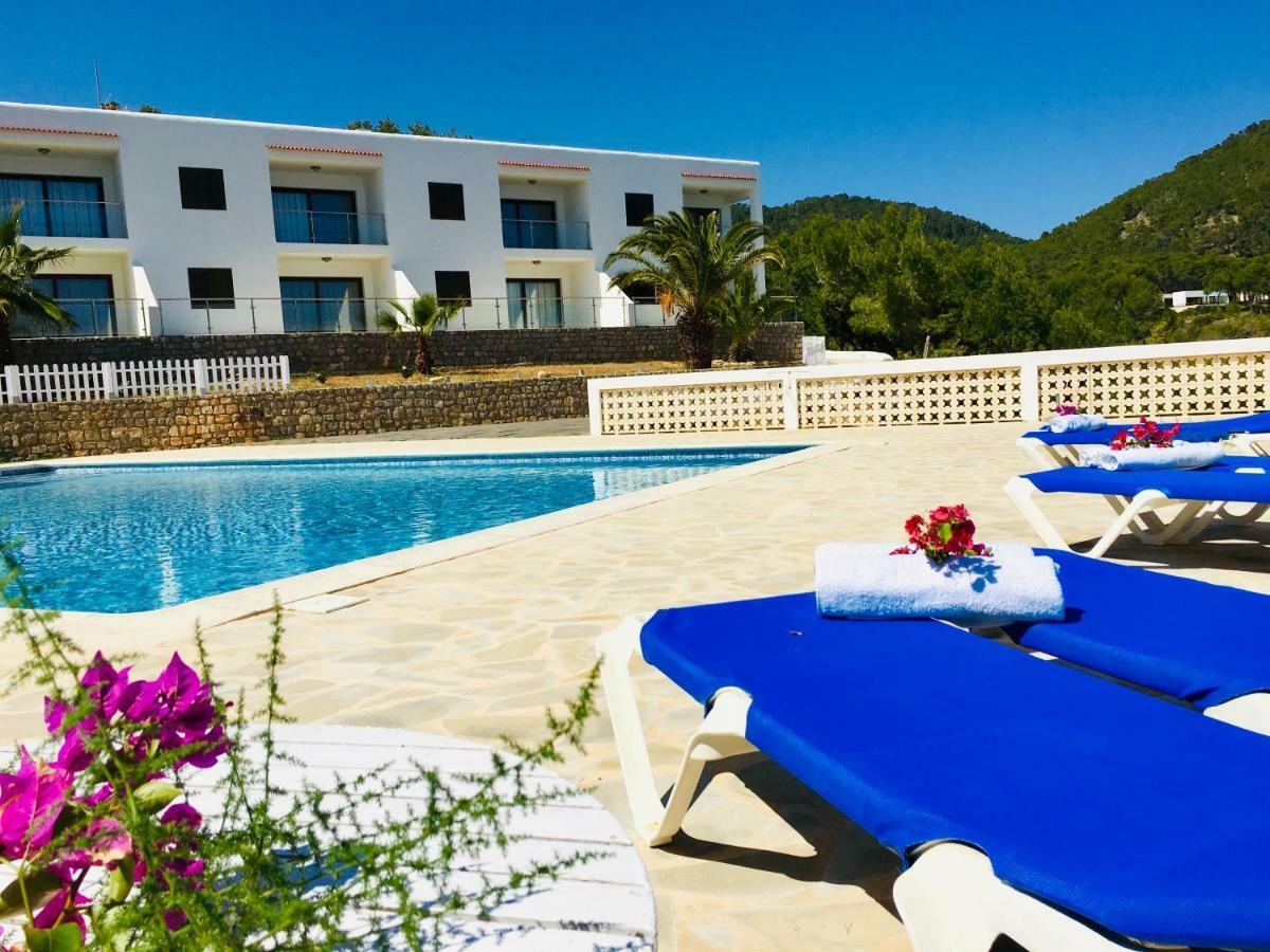 Apartamentos Aguas Blancas Santa Eulària des Riu Exterior foto