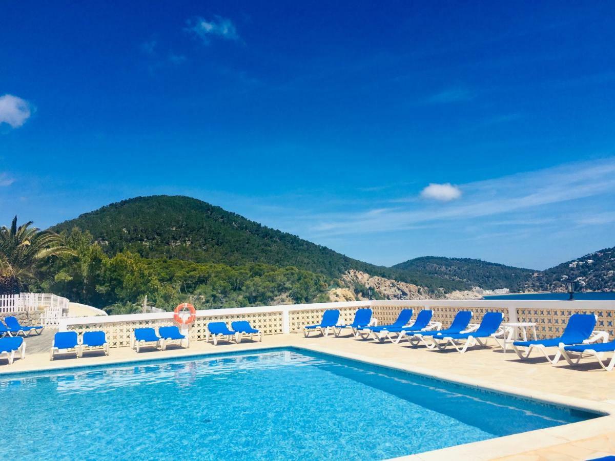 Apartamentos Aguas Blancas Santa Eulària des Riu Exterior foto
